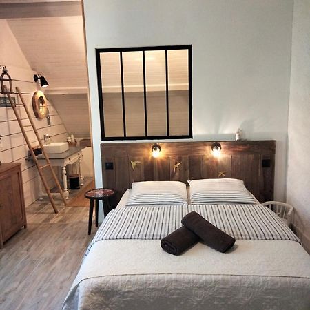 Chambre Telma 2 Pers Avec Piscine "Mon Lit Au Pre" Couples Ou Femmes Seulement Pontours Ngoại thất bức ảnh