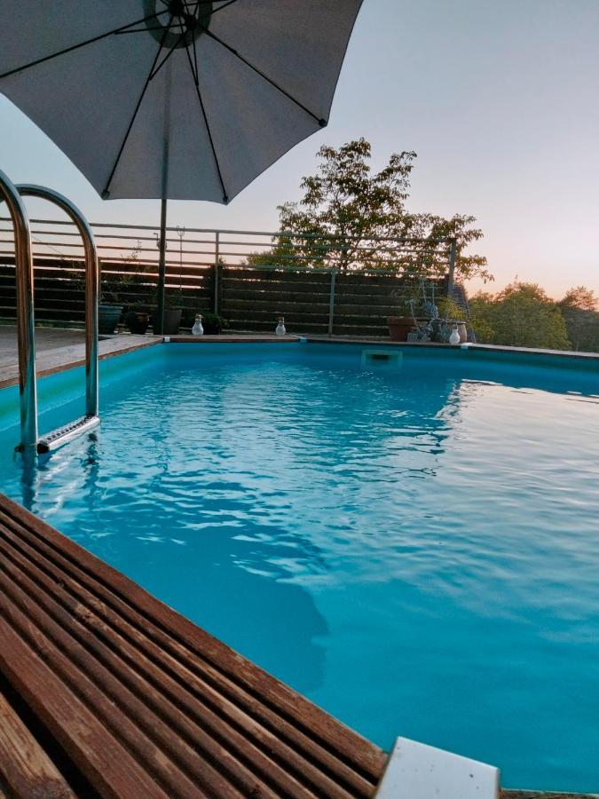 Chambre Telma 2 Pers Avec Piscine "Mon Lit Au Pre" Couples Ou Femmes Seulement Pontours Ngoại thất bức ảnh